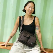 Kintobe Miles Downtown Mocha Crossbody / Skuldertaske 4,4L - RECYCL